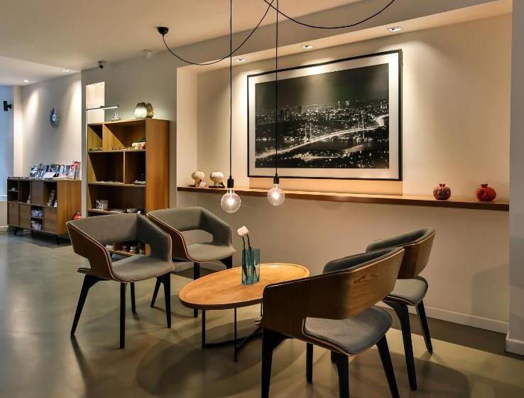 בית מלון כפרי Alilass