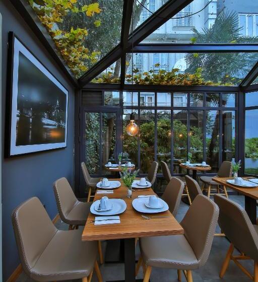 בית מלון כפרי Alilass