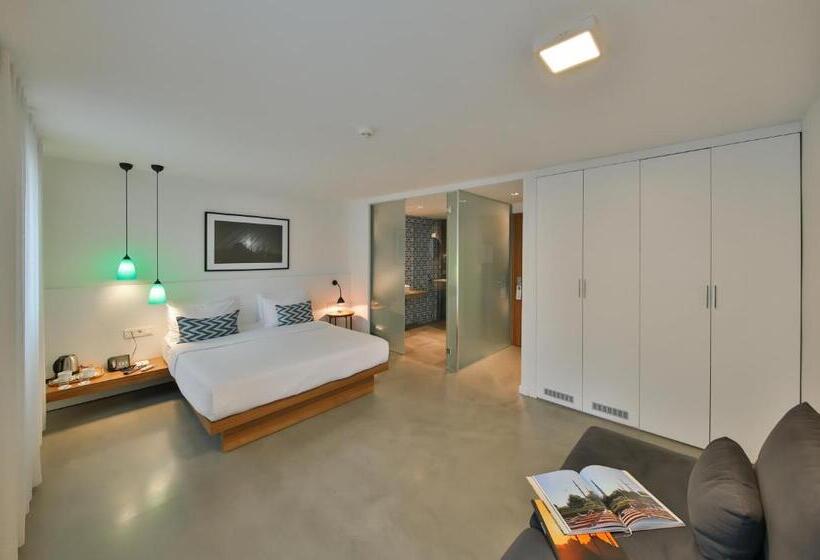 בית מלון כפרי Alilass