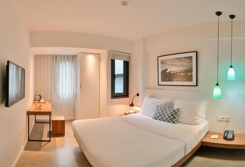 בית מלון כפרי Alilass