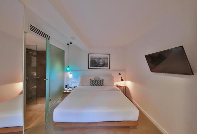 בית מלון כפרי Alilass