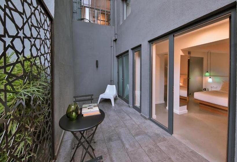 בית מלון כפרי Alilass