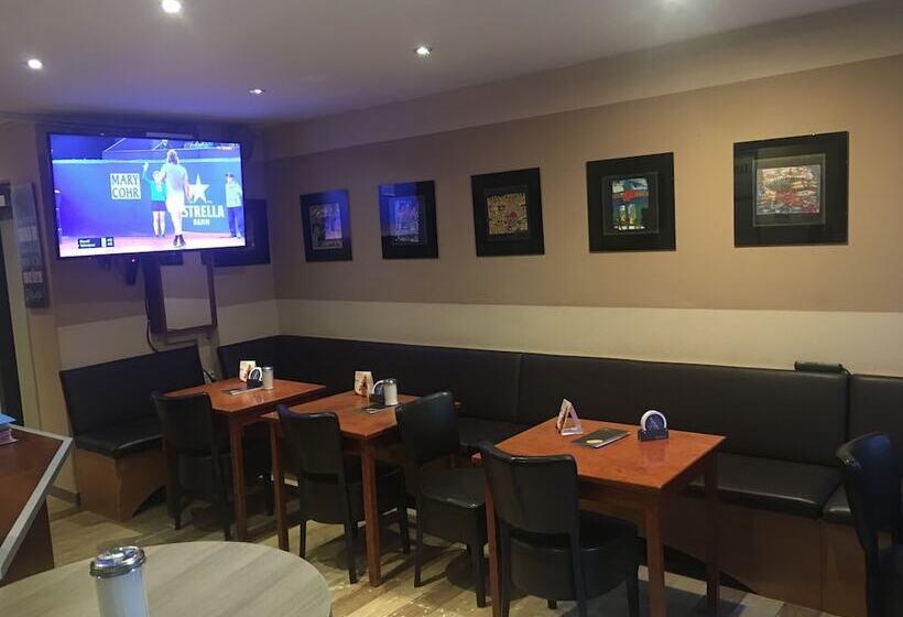 Отель Altdusseldorf