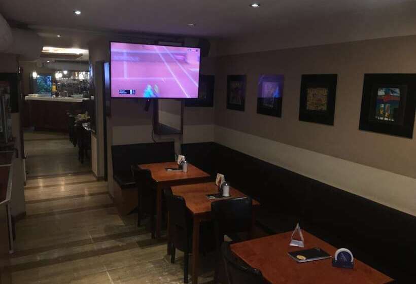 Отель Altdusseldorf