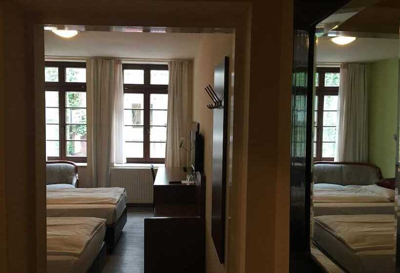 هتل Altdusseldorf