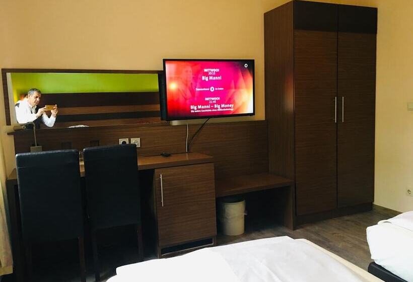 Отель Altdusseldorf