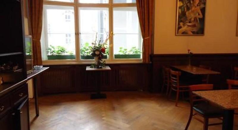 هتل Aster An Der Messe