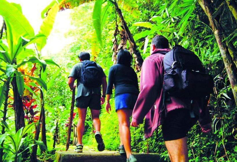 호텔 Bagus Jati Health & Wellbeing Retreat