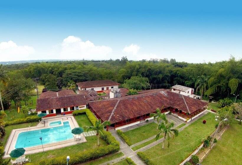 هتل Campestre La Floresta