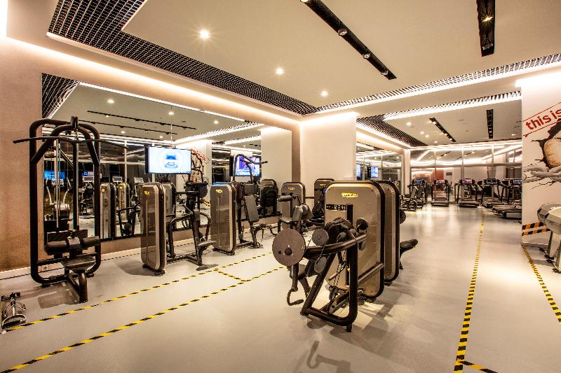 Отель Charisma De Luxe