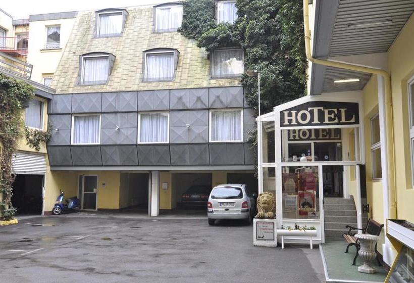 Отель City  Saarbruecken