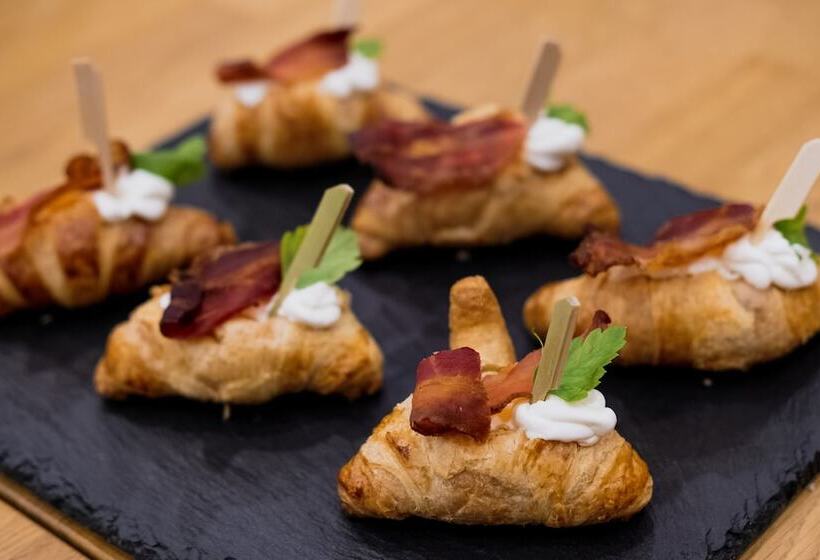 ホテル Courtyard By Marriott Duesseldorf Hafen