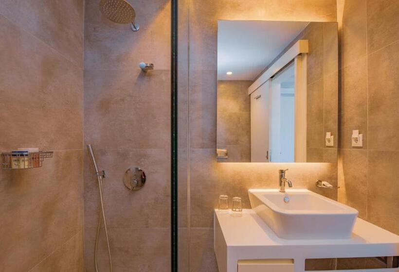 בית מלון כפרי Delta