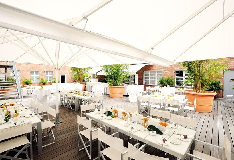 هتل Ellington Berlin