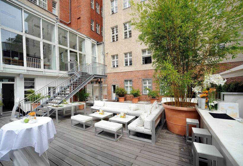 هتل Ellington Berlin