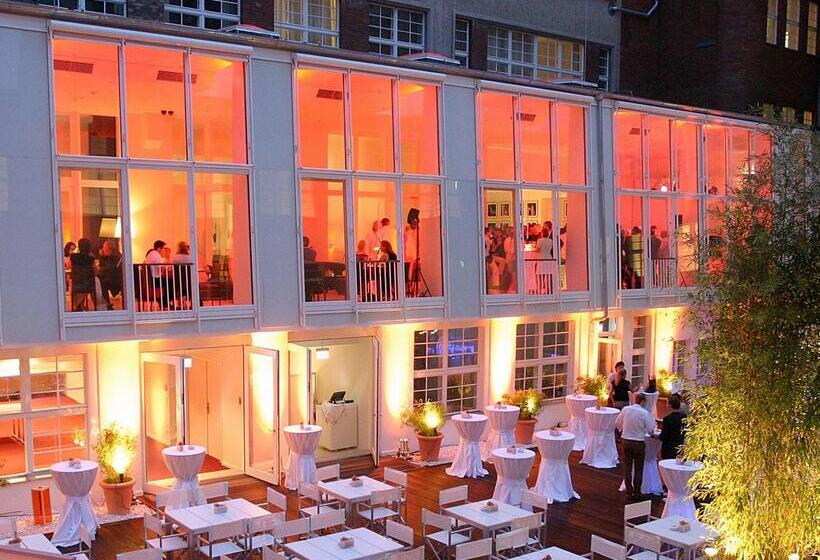 هتل Ellington Berlin