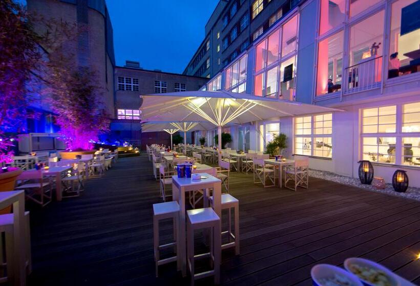 هتل Ellington Berlin