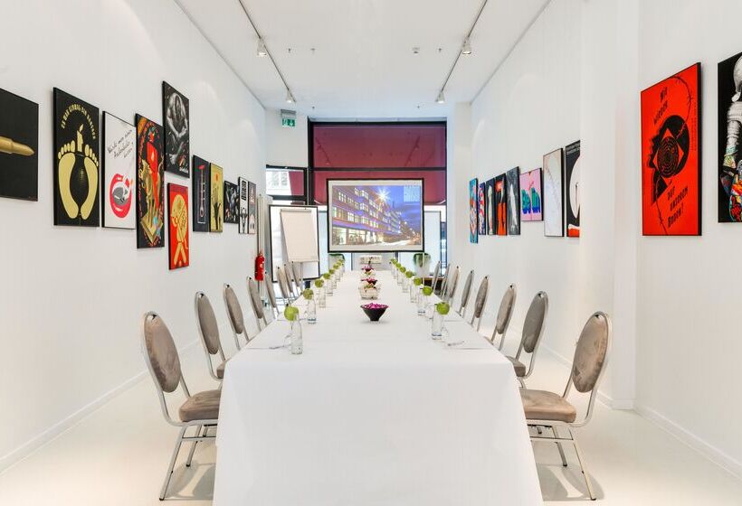 هتل Ellington Berlin