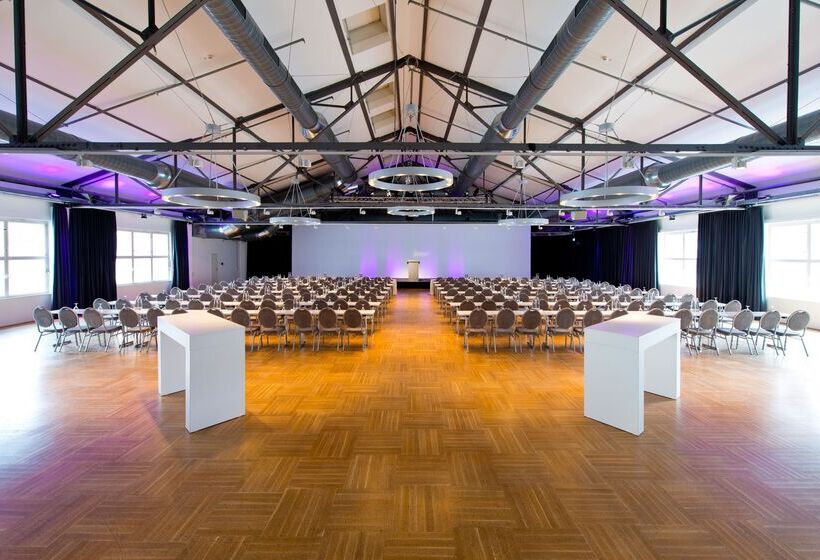 هتل Ellington Berlin