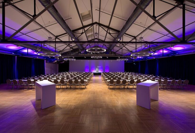 هتل Ellington Berlin