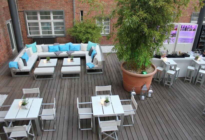 هتل Ellington Berlin