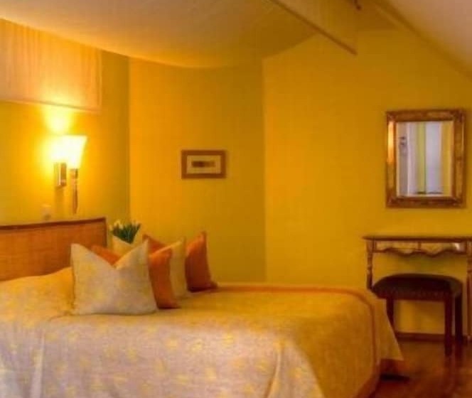 בית מלון כפרי Henry