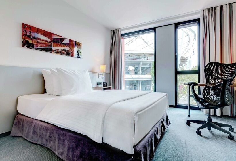 酒店 Hilton Garden Inn Stuttgart Neckarpark