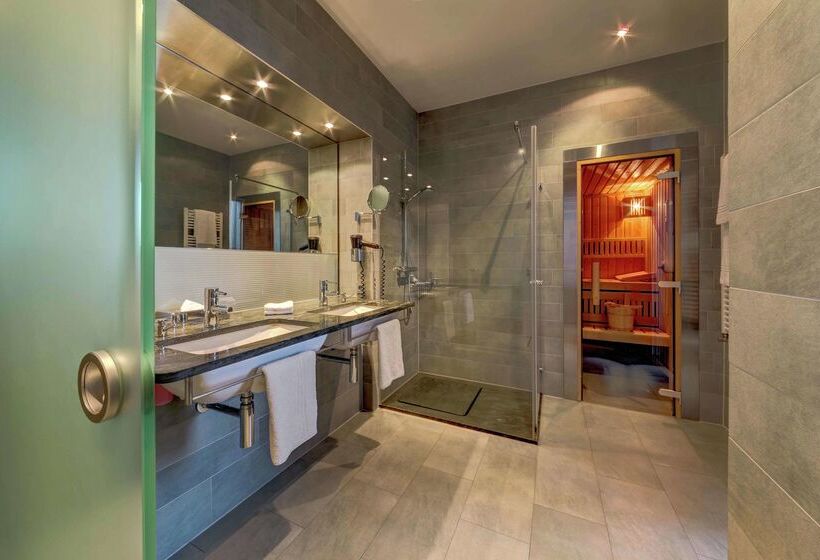 هتل Hilton Garden Inn Stuttgart Neckarpark