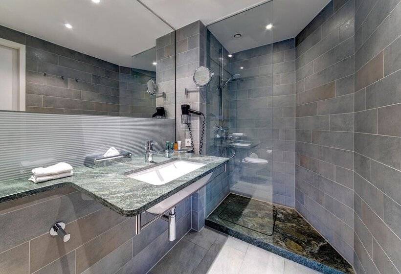 酒店 Hilton Garden Inn Stuttgart Neckarpark