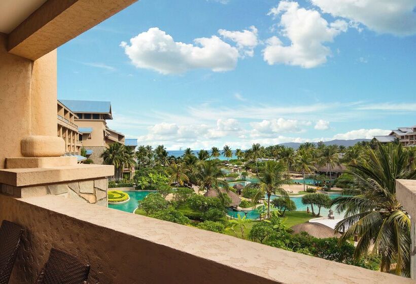 בית מלון כפרי Hilton Sanya Yalong Bay Resort & Spa