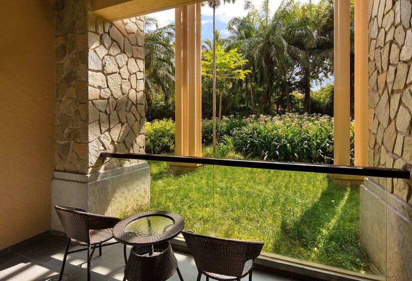 בית מלון כפרי Hilton Sanya Yalong Bay Resort & Spa