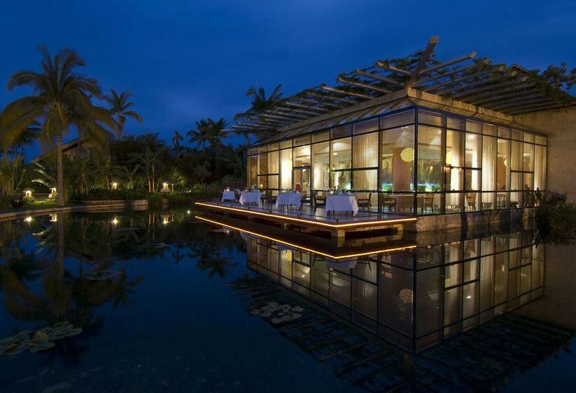 בית מלון כפרי Hilton Sanya Yalong Bay Resort & Spa