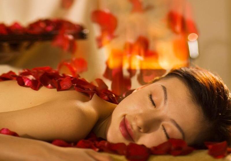 בית מלון כפרי Hilton Sanya Yalong Bay Resort & Spa