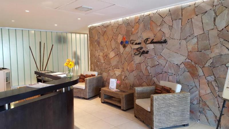 酒店 Howard Johnson By Wyndham San Pedro