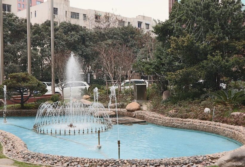 Otel Jin Jiang Pine City