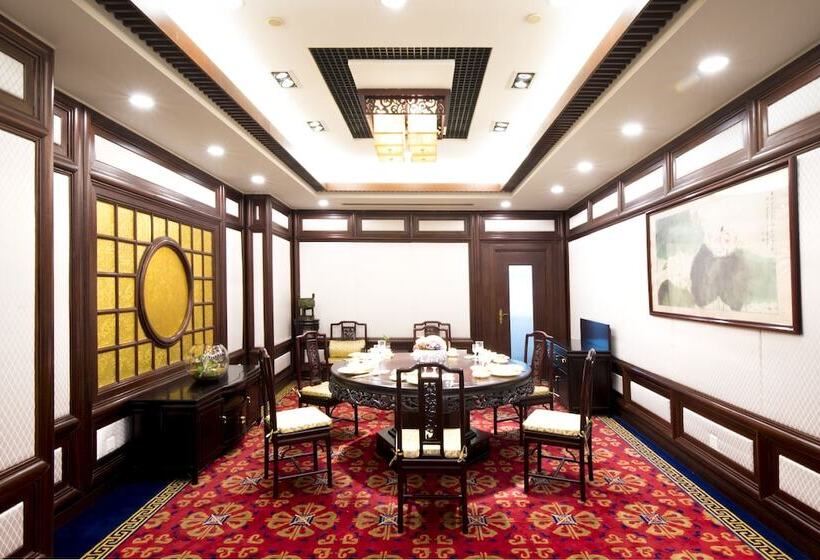 Otel Jin Jiang Pine City