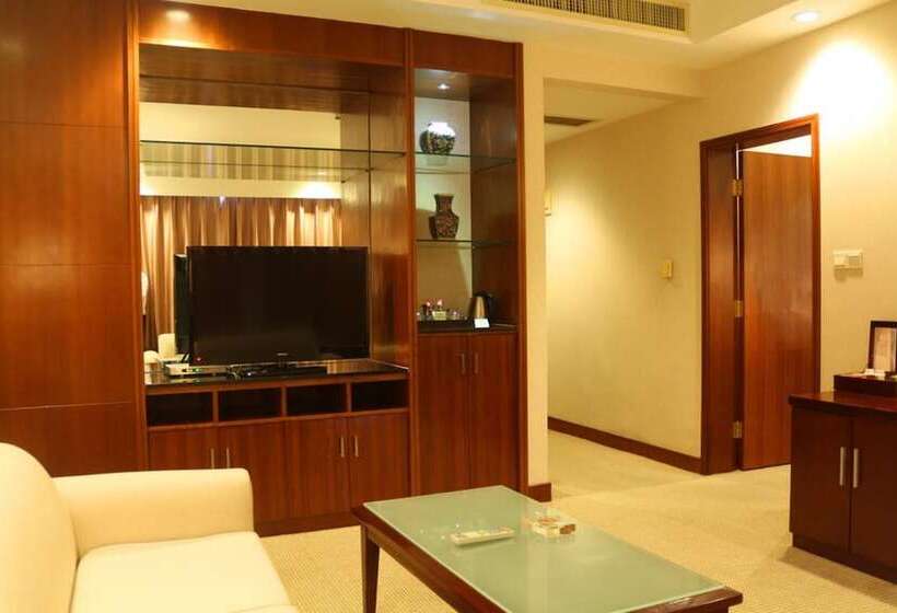 בית מלון כפרי Jinling Jingyuan Plaza