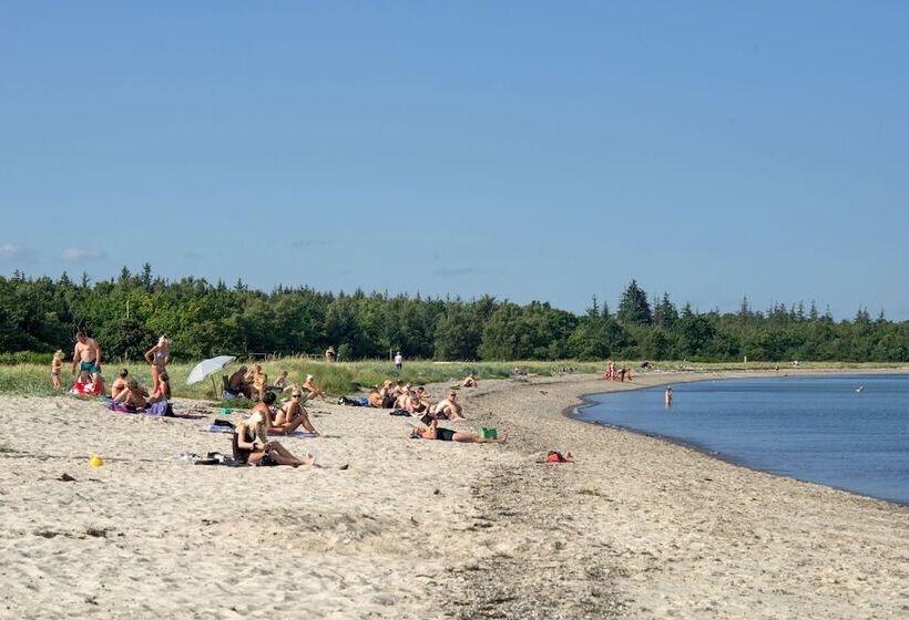 בית מלון כפרי Juelsminde Strand