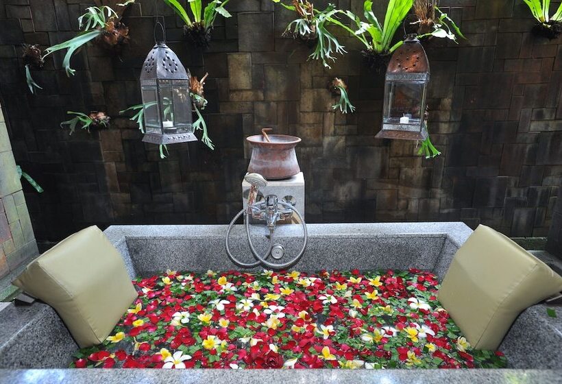 فندق Komaneka At Tanggayuda Ubud