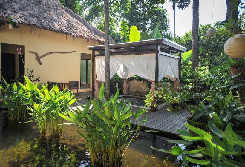 هتل Komaneka At Tanggayuda Ubud