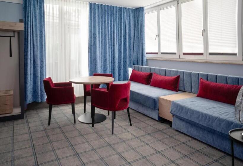 هتل Konig Ludwig Ii