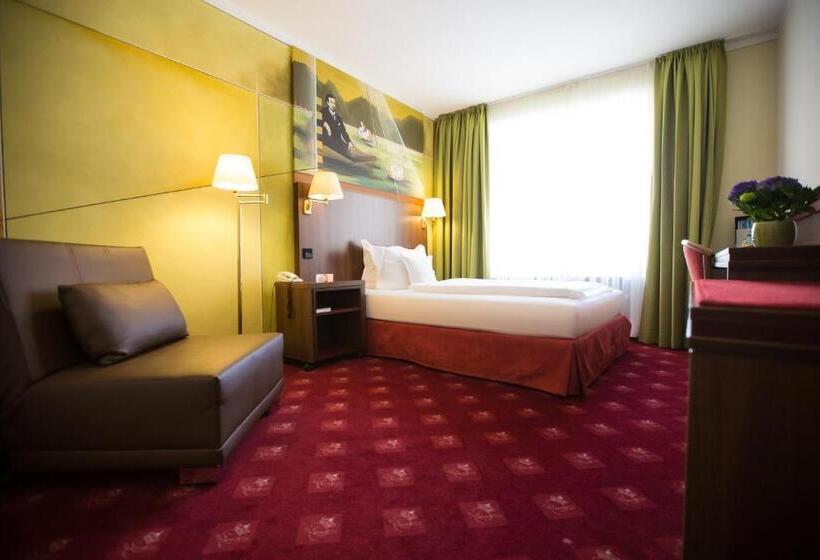 هتل Konig Ludwig Ii