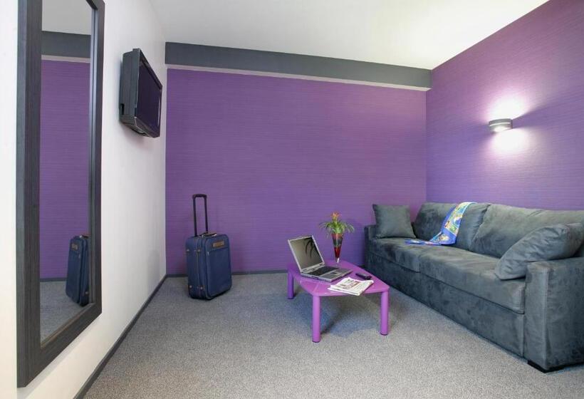 Отель Kyriad Direct Limoges Nord