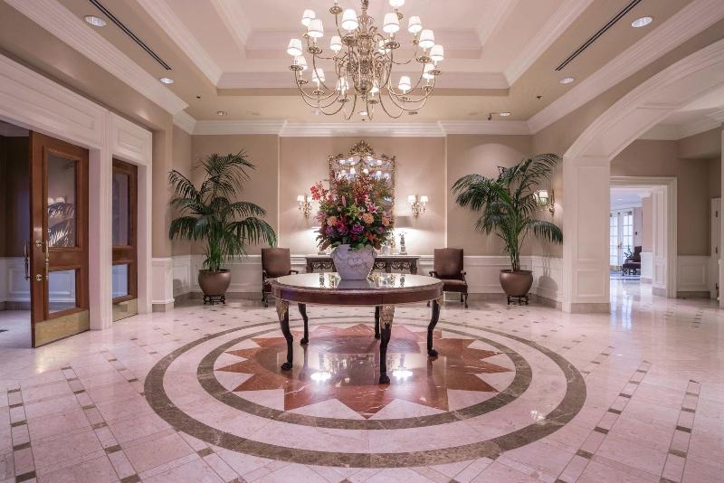 هتل La Grande Residence At The Sutton Place