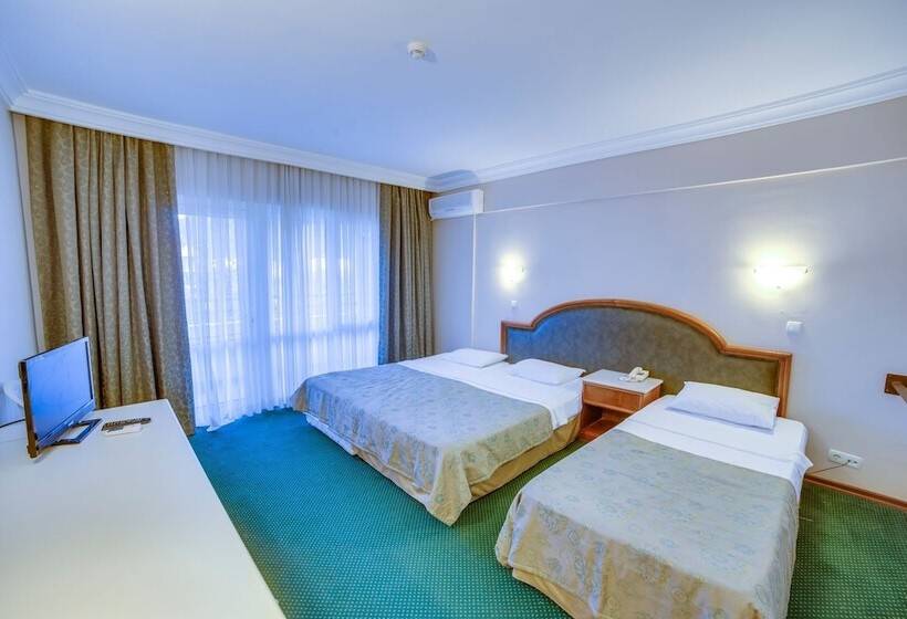 Отель La Santa Maria