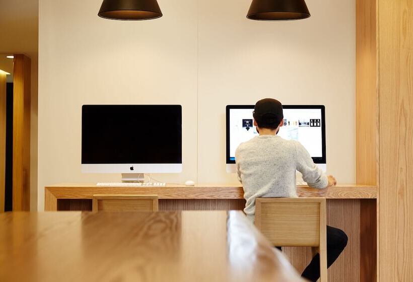 酒店 Le Dauphin Montreallongueuil