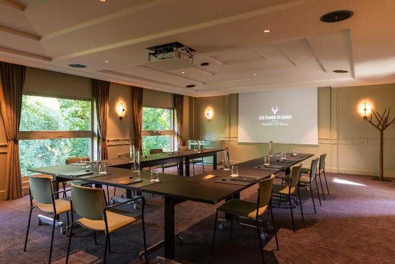 בית מלון כפרי Les Etangs De Corot