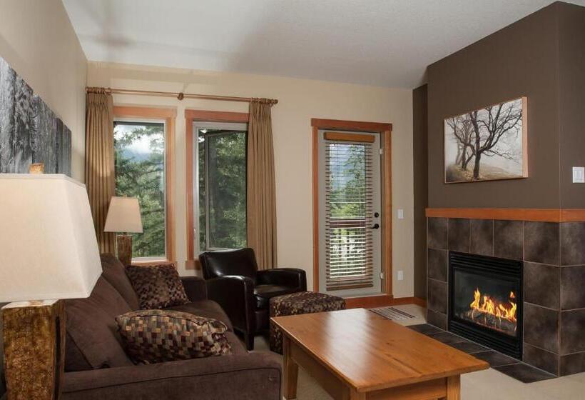 בית מלון כפרי Lodges At Canmore