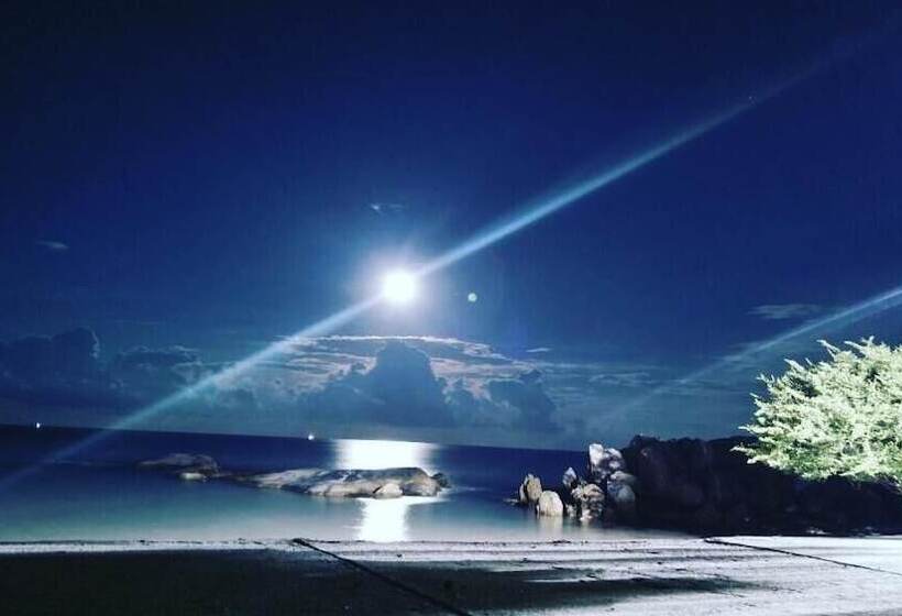 فندق Parai Beach Resort & Spa