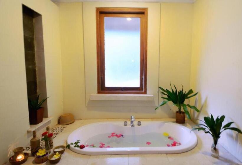 فندق Parai Beach Resort & Spa